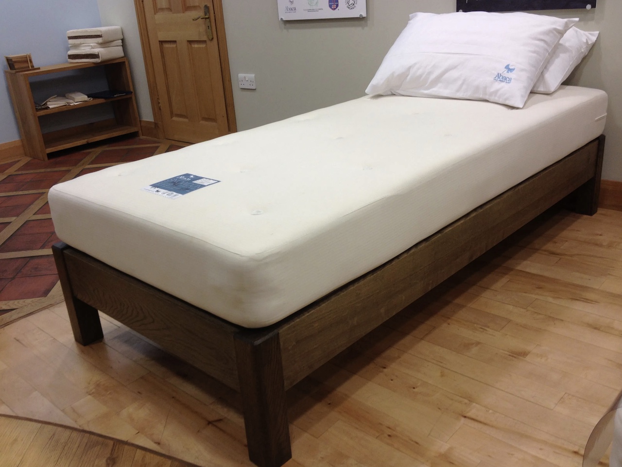 The Snowdon Abaca mattress