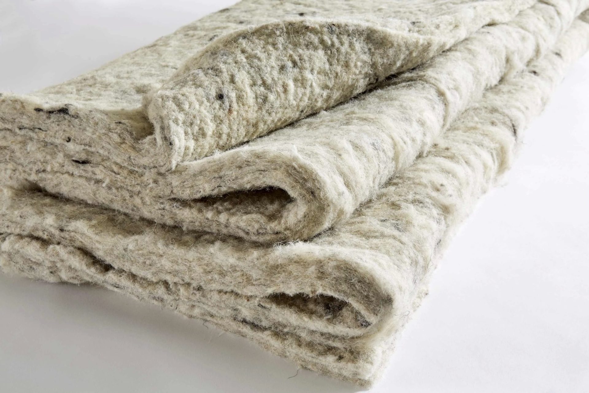 Wool mattress fibres