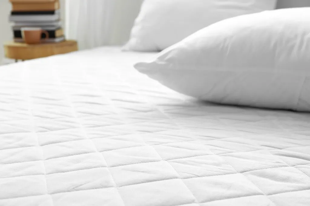 Cotton mattress protector