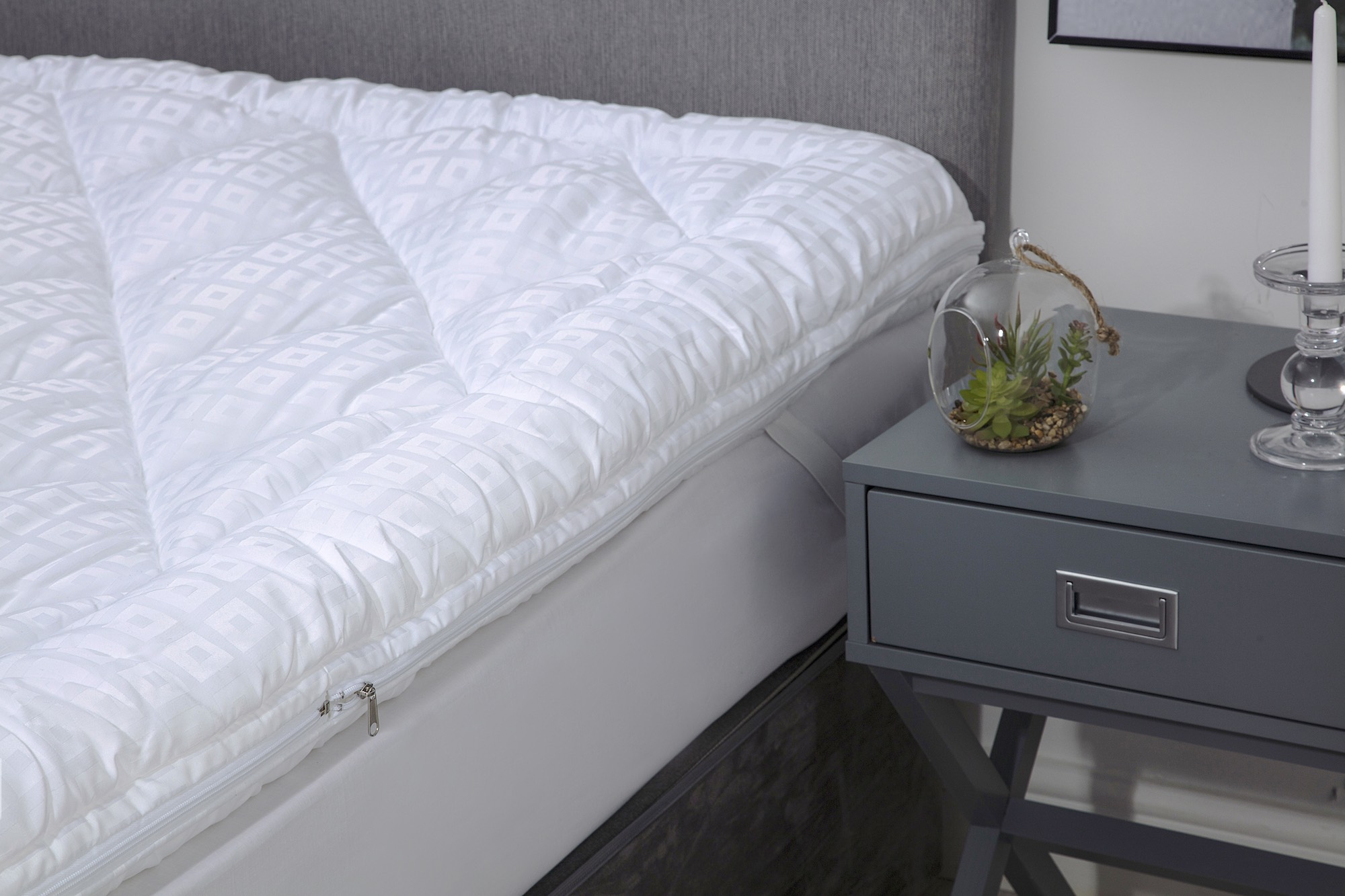 Hotel quality topper