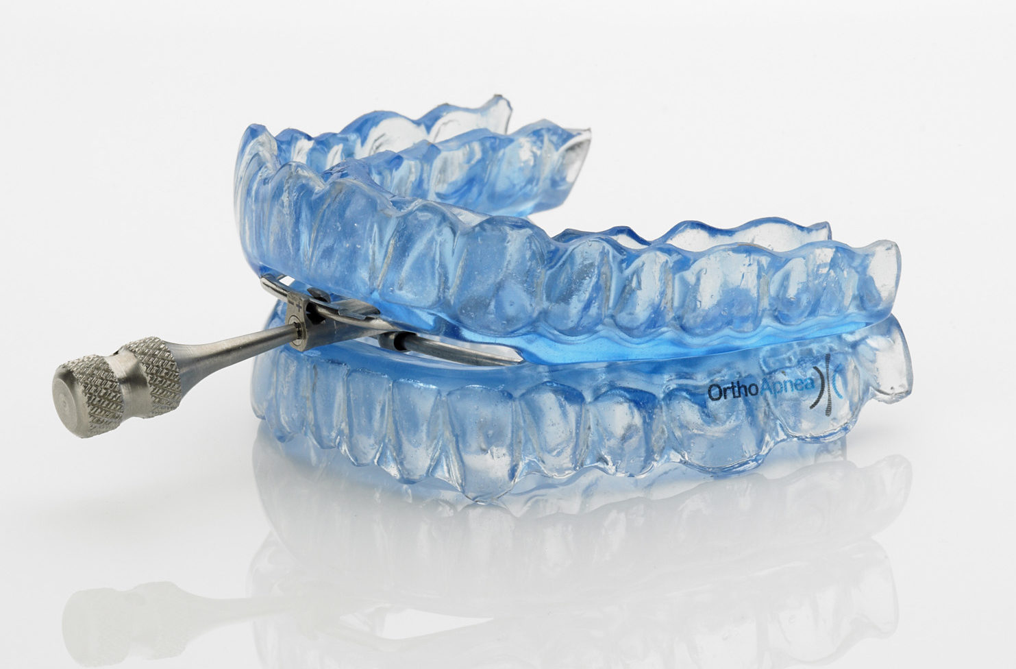 Snoring mouth guard in blue