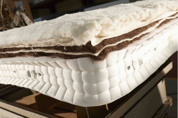 Details of the fibres in a natural/organic mattress